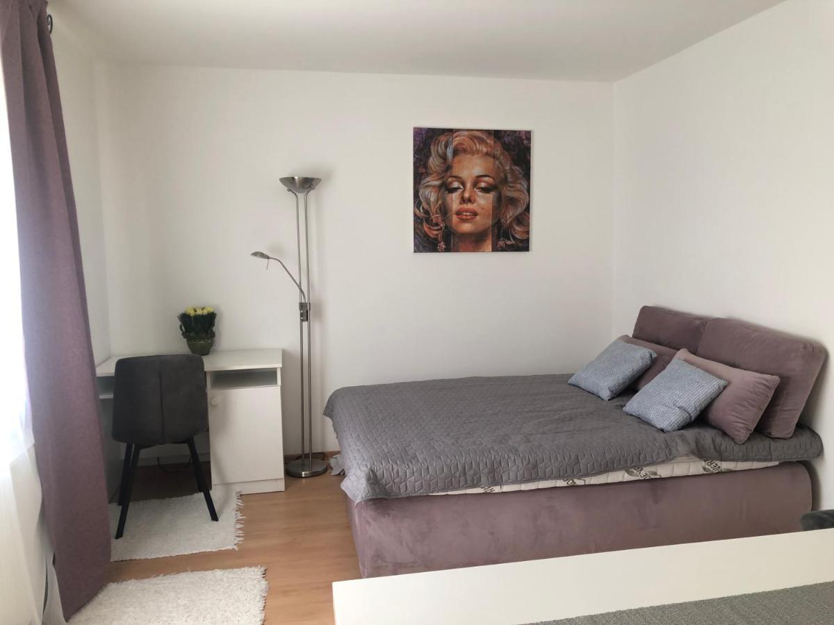 Monro Apartment Heviz Bagian luar foto